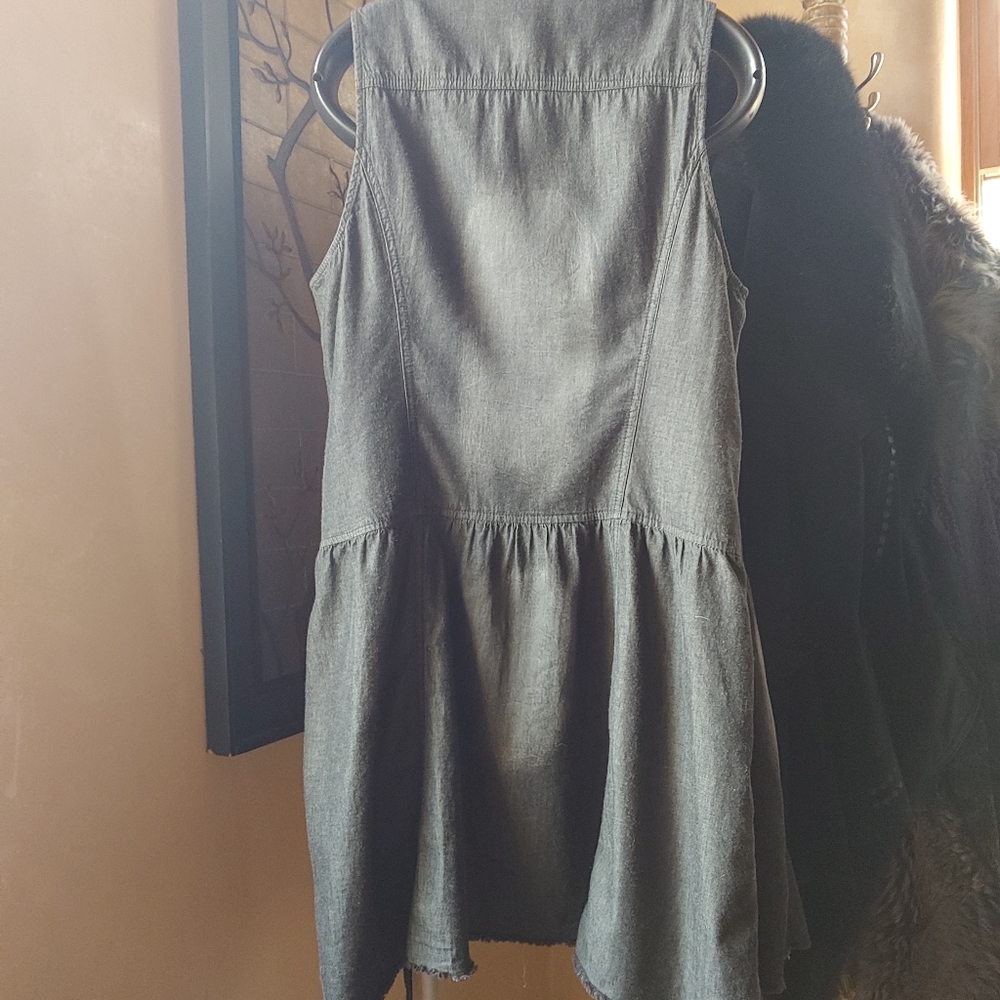Lightweight Jean dress/ Vest BUY IT 🤩 - Picture 7 of 11